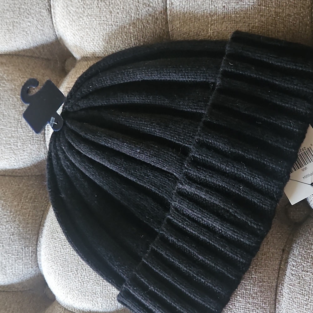 NEW! RALPH LAUREN POLO Pony Wool Blend Ribbed Black Beanie Hat. - Picture 4 of 4
